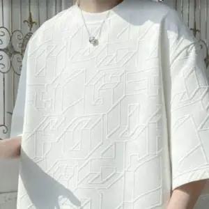 WL 텍스쳐 반팔 입체감 패턴 꾸안꾸 캐주얼 남친룩 고급스러운 유니크 빈티지 무드 여름 커플룩