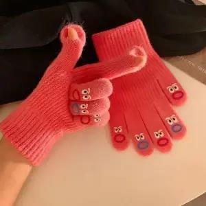 WL (별별창고) 커플 장갑 겨울 핑거홀 얼굴 손가락