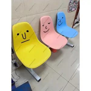 야외 플라스틱 벤치 카페 정류장 공원 대기 의자