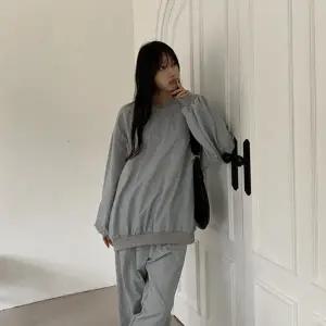 [옷자락]여자 라운드넥 스탠다드 무지 아노락 맨투맨 조거팬츠 세트