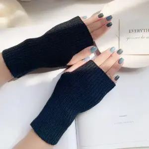 [하프클럽/]암워머 핸드 워머 니트 반장갑 사무실 웜토시 토시