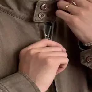 빈티지 오피스룩 캐주얼 남성 바람막이 점퍼 차이나 봄가을 뉴디멀 메일라드 해링턴 코트 MODU3