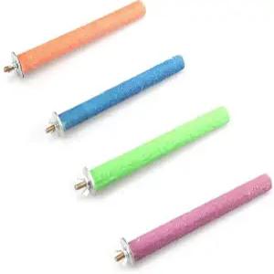 1Pc 랜덤 컬러 버드 퍼치 스탠드 장난감 나무 앵무새 갈기 발톱 스틱 샌딩 표면 케이지 잉꼬 핀치 새장