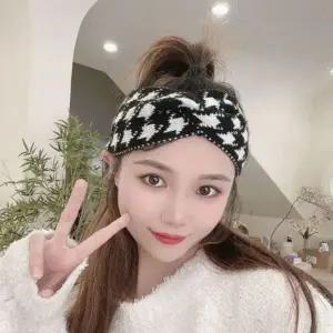 여성 하운드체크 패턴 니트 헤어터번 꼬임 헤어밴드