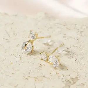 [하프클럽/]귀걸이 다이아 클래식 큐빅 은침 실버925