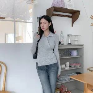 [옷자락]여자 모던 쫀쫀 랩 카라 골지 니트