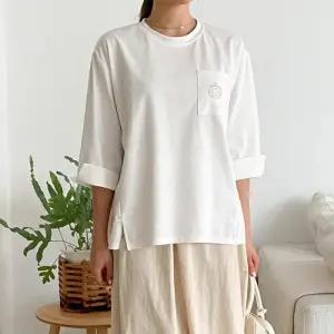 [옷자락]여자 라운드넥 프린세스 라인 절개 자수 포켓 7부 티셔츠