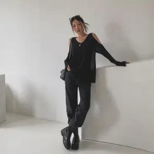 [옷자락]여자 브이넥 숄더 트임 썸머 시스루 긴팔 니트