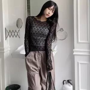 [옷자락]여자 라운드넥 플라워 레이스 레이어드 티셔츠