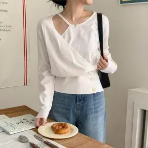 [옷자락]여자 모던 언발 트임 랩 버튼 니트