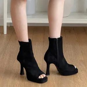 인기상품 부츠힐 롱구두 여성화 첼시부츠 겨울 발목구두 통굽 [WFKVEVG_260414]