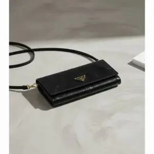 MUST IT_ 26SS 숄더 스트랩 가죽 지갑 여성 미니 크로스백 1MT036 2CYR F0002