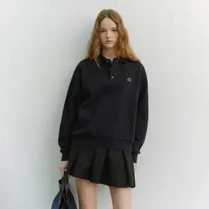 던스트 UNI LEATHER LOGO COLLARED T-SHIRT_FRENCH NAVY_UDTS6A110N2 218496