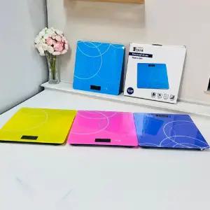 전자 체중계 A16881(180kg) 색상랜덤 스마트 디지털 디지탈 가정용 심플 사각 몸무게측정 신체 측정기