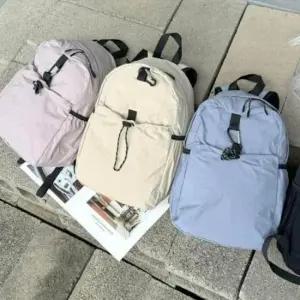 실용성 좋고 가벼운 넉넉한 수납 데일리 나일론 백팩