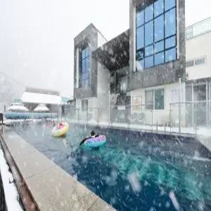 [경기] 밸리러브펜션(사계절온수수영장)(경기, 가평)