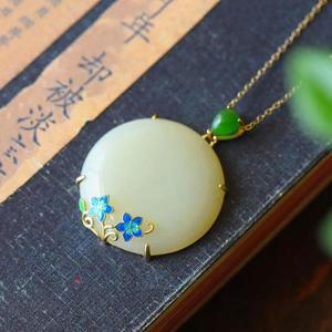NEW 자연 Hetian 옥 꽃 에나멜 도자기 라운드 펜던트 여성의 목걸이 절묘한 중화의 매력 실버 쥬얼리