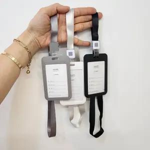 네임택 출입증 목걸이 릴 홀더 명찰 케이스 사원증 여행용 이름표 카드