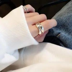 [골드스마일]S137 여성 볼드 물결 반지 여성 실버링 데일리 은반지 (실버 925)
