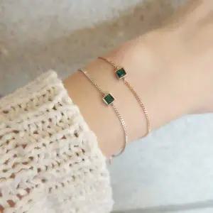 [골드스마일]SS3023 여성 사각 에메랄드 체인팔찌 유니크 포인트 데일리 은팔찌