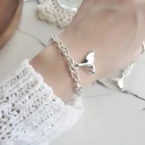 [골드스마일]SS3039 여성 돌고래꼬리 팬던트 고방팔찌 유니크 데일리 은팔찌