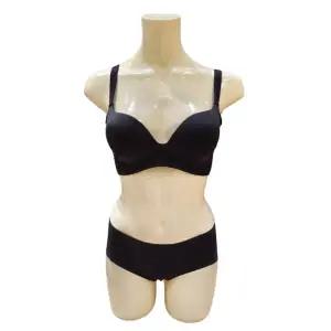 [트라이엄프](대전신세계)블랙 볼륨 퍼펙트 몰드 노와이어 브라 노라인팬티 여성 속옷세트(TEWBR585 TEW...