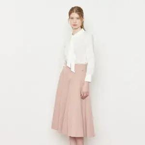 [케네스레이디](대전신세계)[BYLYNN] 쓰리텐 플레어 스커트 EWSKOJ4100