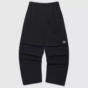 엄브로 파라슈트 핀턱 2WAY 와이드 팬츠 B1 UR223CPT51 BLK0 GKA0 BGR0