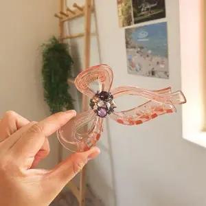 [하프클럽/]여성 투명 아크릴 지르코니아 대형 리본 헤어 집게핀