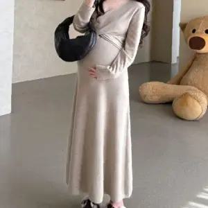 임부 니트 원피스 베이지 롱 드레스 결혼식 하객 의상 출산 전후 착용 봄가을용