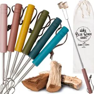 블루 리버 스모어 스틱 보호 색상의 마시멜로 로스팅 6개 세트 견고한 나무 손잡이가 있는 확장 가능한