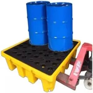 1/2 드럼용 스태커블 옐로우 블랙 유출 팔레트 - 오일 배수/그리드 패드가 있는 누수 방지 폴리에틸렌