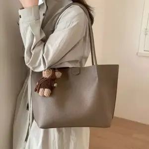 여사친 캐주얼 오피스룩 숄더백 슬림핏 대용량 빈티지백 패피5