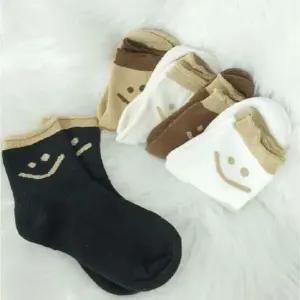 스마일 겨울양말 5종셋트 데일리 여성 패션양말 세트 선물 셋트 푹신한 발목 따뜻한