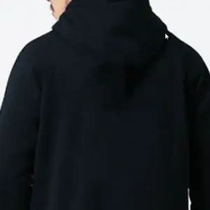 WL 뽀글이 무지 티셔츠 부드럽고 도톰한 양털로 제작되어 보온성이 뛰어난 캐주얼 후드티