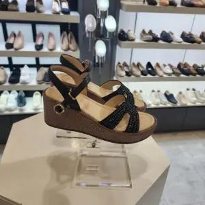 엘칸토 HC10 여성케주얼통굽샌들6cm검정 여성양가죽쿠션업웨지샌들 LCWW45U52619