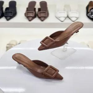 세레스 세이브존07 포인티드 스퀘어 뮬5cm BRH82609