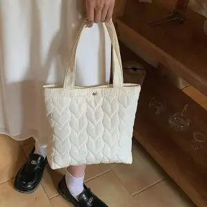 여성 예쁜 손 가방 가벼운 데일리 토트 백 아이보리