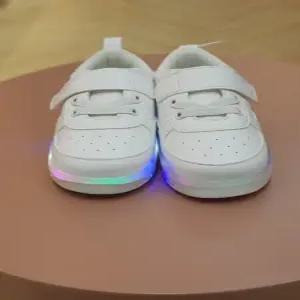 [아가방]agabang 세이브존06 론발광운동화 01R076402 (12449184)