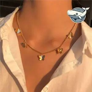 세련된 나비 장식 데일리 목걸이 금색 체인 컷팅블링나비목걸이 데일리목걸이 나비목걸이