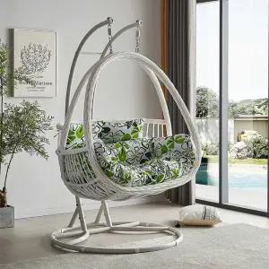 그네 의자 스윙 원목 발코니 등나무 벤치 쿠션 정원