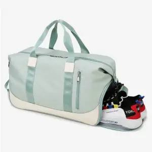 여성 헬스가방 스포츠 운동 가방 운동백 보스턴백 빅토트백 빅크로스백 큰짐가방