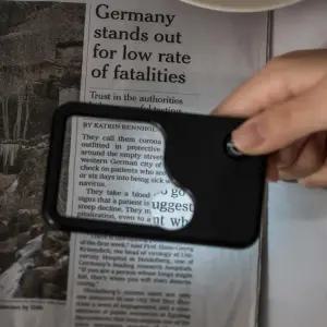 LED 휴대용 돋보기 미니 확대경 독서용 신문보기 작업용 고배율 손잡이형 확대렌즈