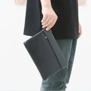 심플 깔끔한 포켓 카드 핸드폰 소지품 남자 클러치백 남자클러치백 남자코디 데일리룩