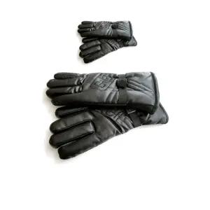 겨울철 오토바이 탈때 착용하기 좋은 방한 장갑 X 2개바이크토시 가죽 용장갑 라이딩