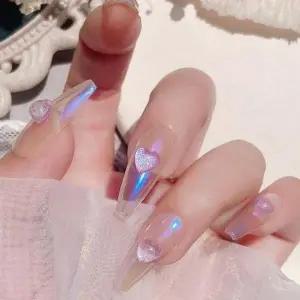 [셀러에이드]오로라 빛 하트 모양 네일 장식 파츠