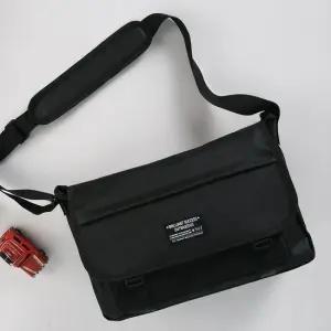 오피 M2293 덮개 커버형 메신저백 캐주얼크로스백 데일리크로스백 스퀘어메신저백