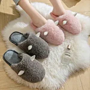 초귀여운 양뿔 포인트 겨울철 따스한 퍼 슬리퍼 여자슬리퍼 털슬리퍼 실내슬리퍼