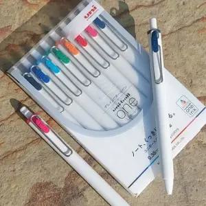 0.38mm ONE 유니볼 8색세트 와이어클립 중성펜
