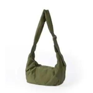 핸드백 데이트 대학생 가방코디 데일리가방 학생